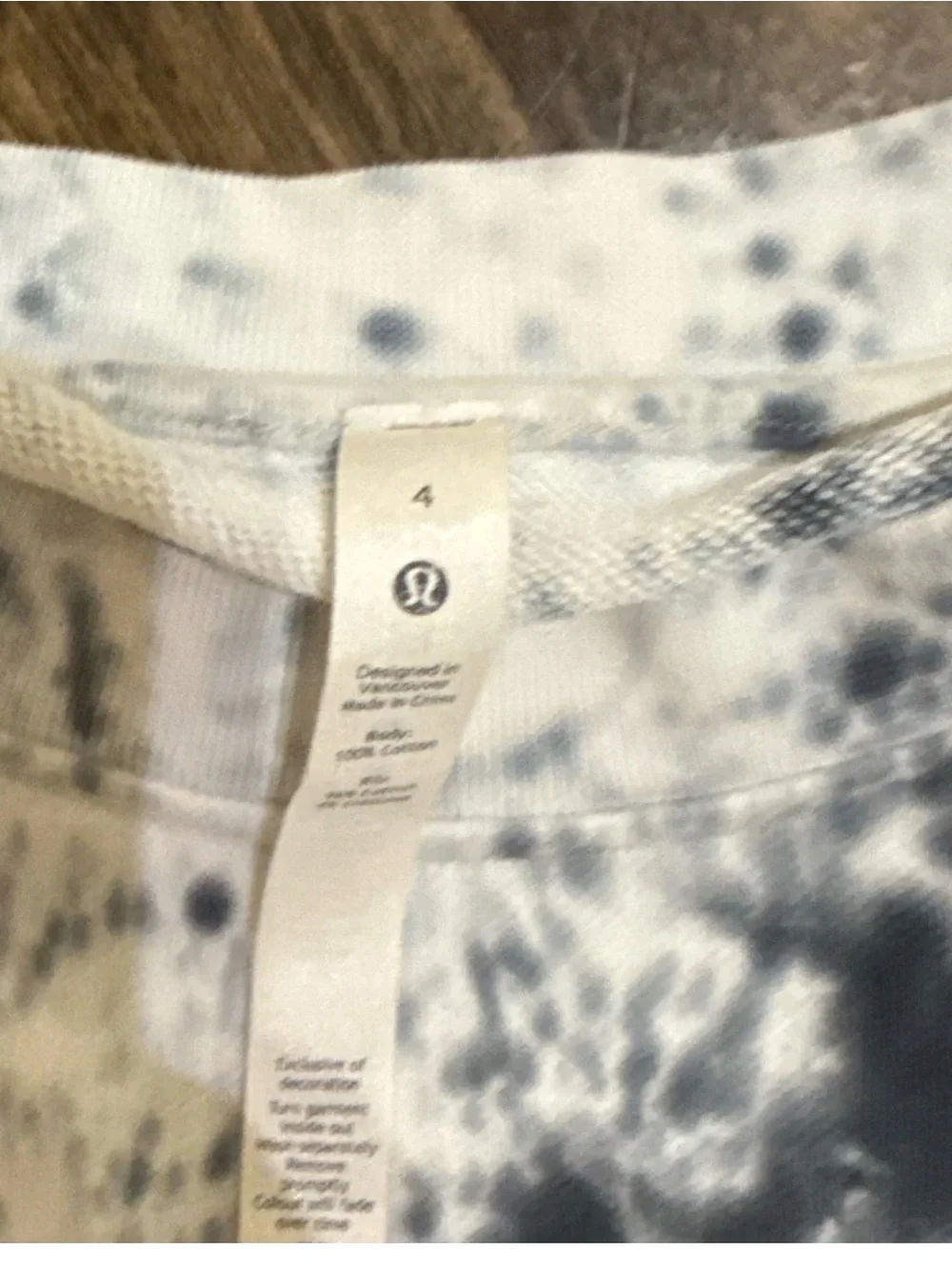 lululemon athletica White Navy Tie-Dye oversized Crewneck sweatshirt Size 4- 030